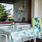 Διαμέρισμα Weisser Hirsch Im Haus Sabine *